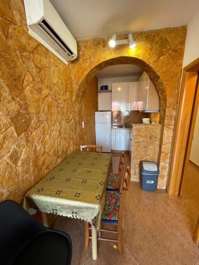 Apartment Jakasa Trogir Buitenkant foto