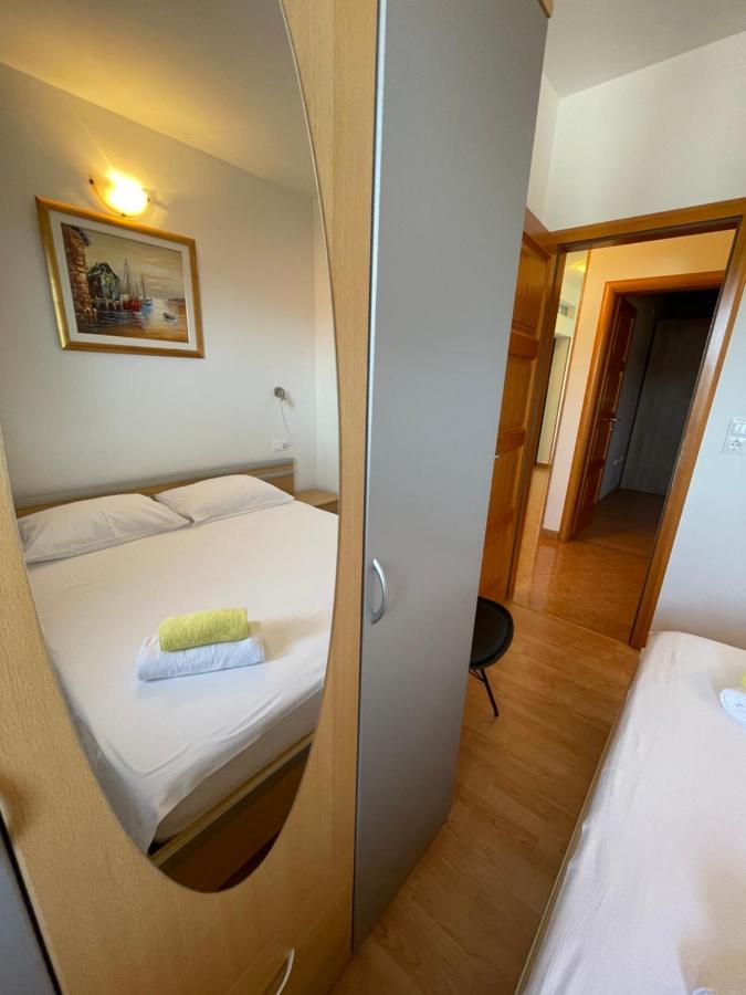Apartment Jakasa Trogir Buitenkant foto