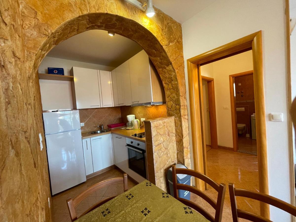 Apartment Jakasa Trogir Buitenkant foto