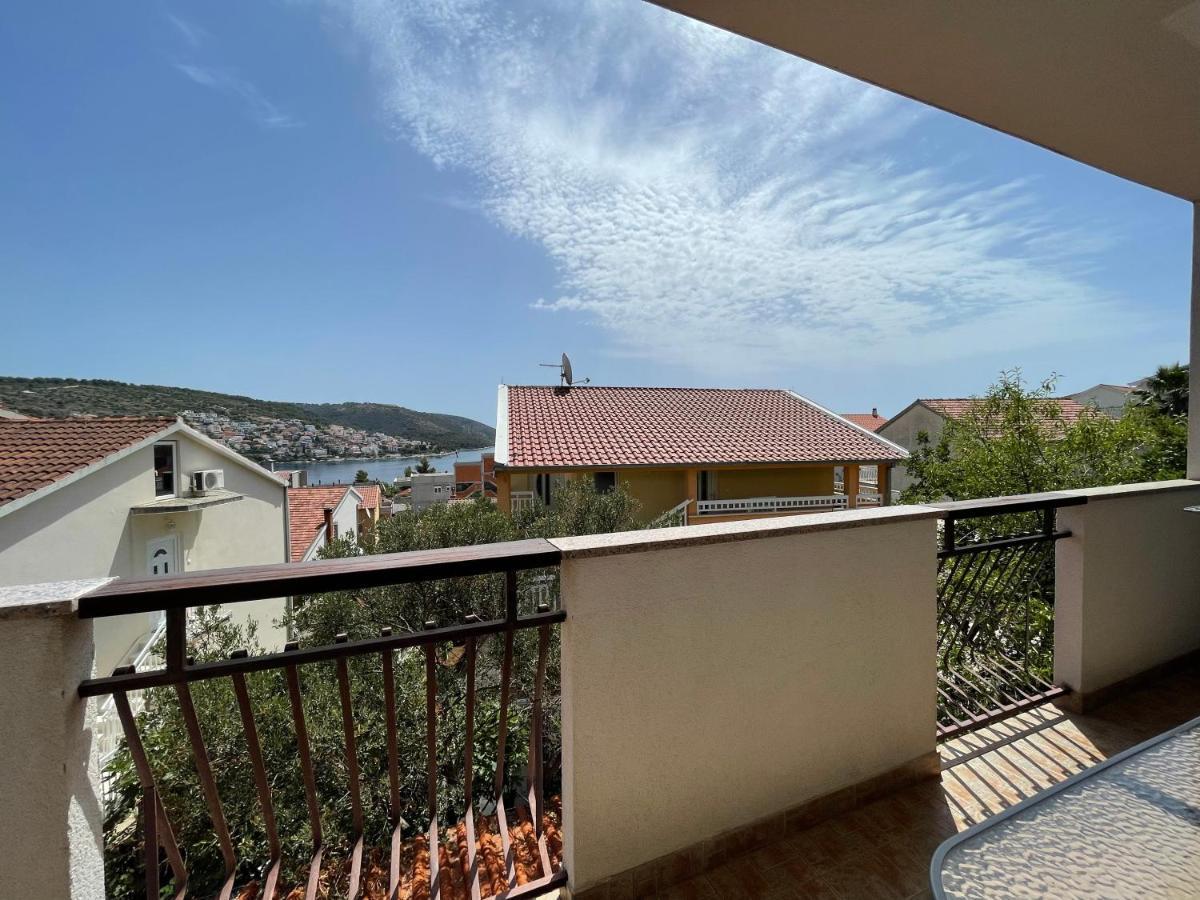 Apartment Jakasa Trogir Buitenkant foto