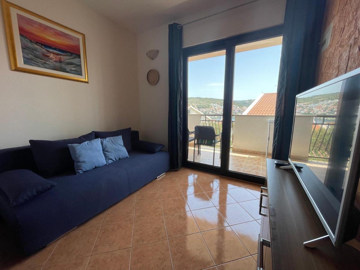 Apartment Jakasa Trogir Buitenkant foto