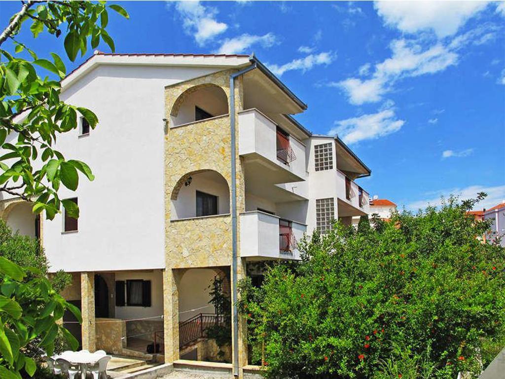 Apartment Jakasa Trogir Kamer foto