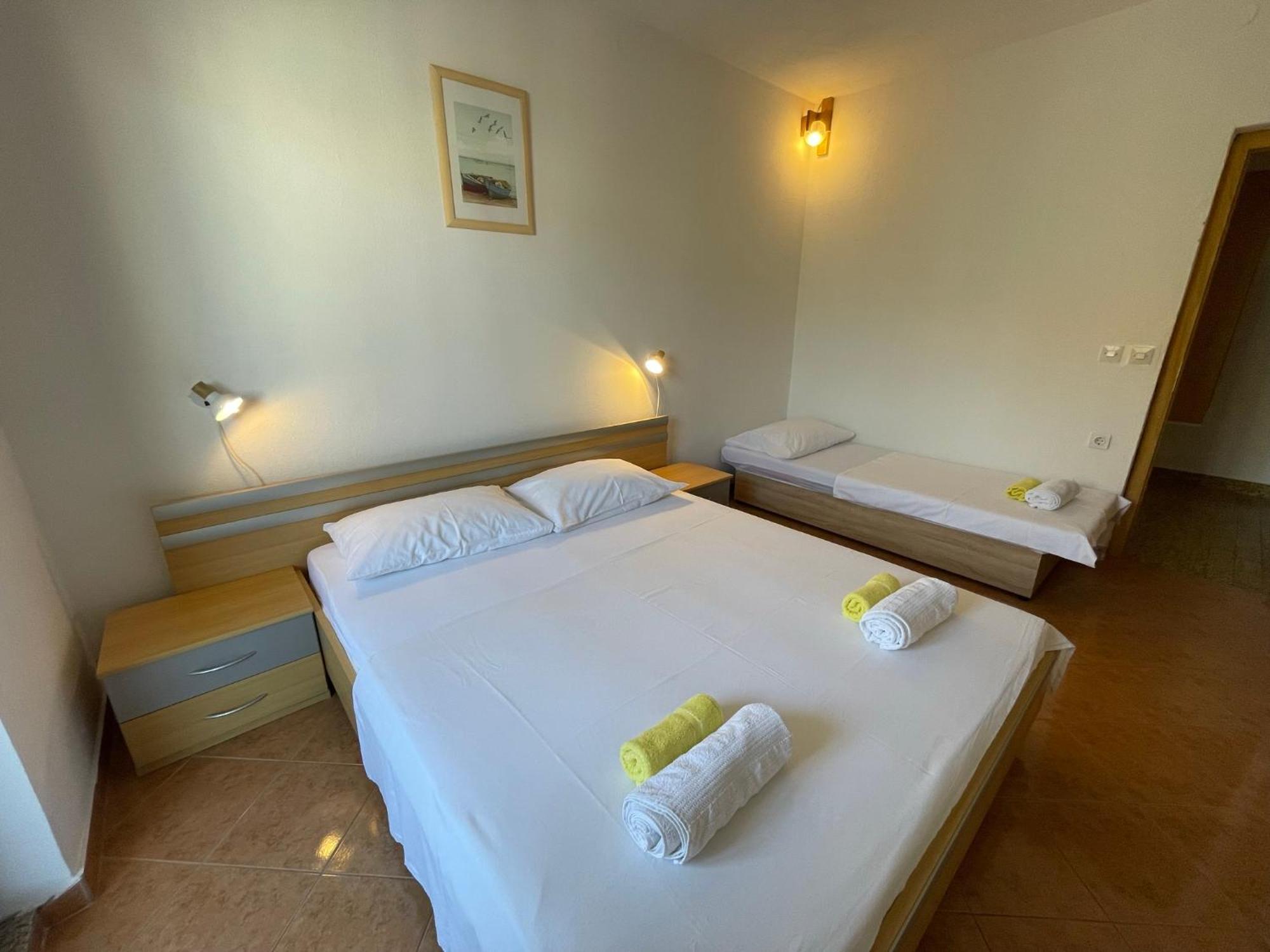 Apartment Jakasa Trogir Buitenkant foto