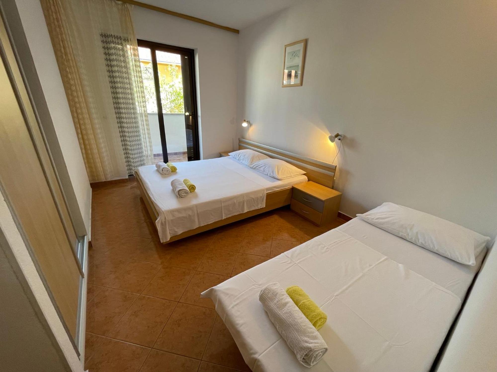 Apartment Jakasa Trogir Buitenkant foto